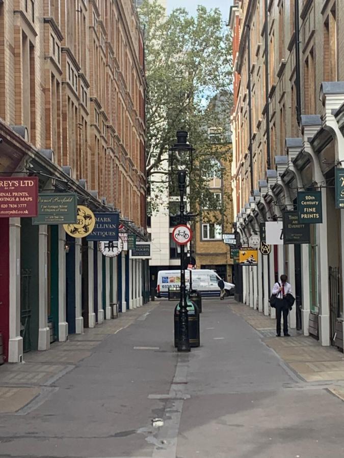 St Martins Bed and Breakfast Londen Buitenkant foto